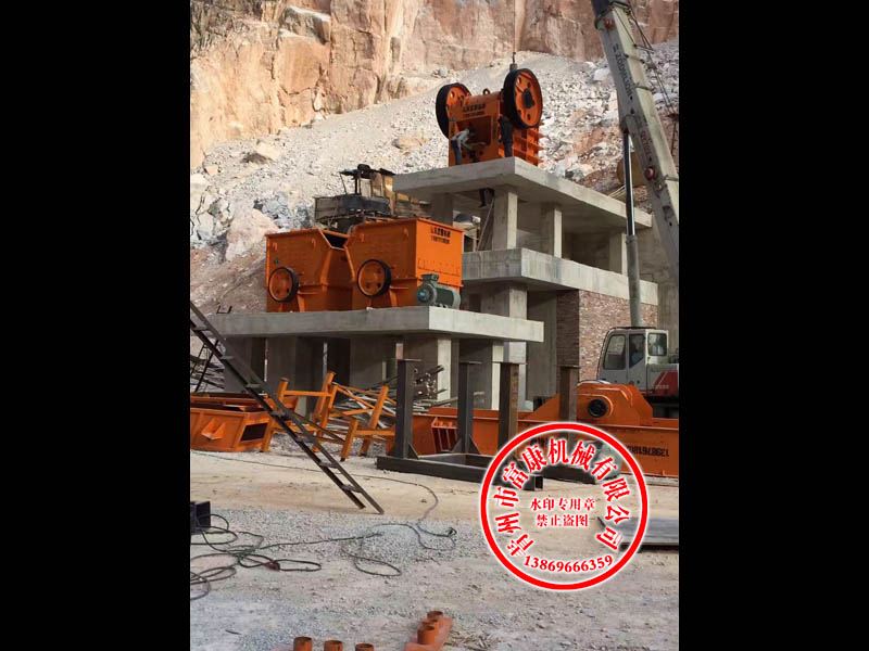 聯(lián)合破碎機(jī)設(shè)備 聯(lián)合破碎機(jī)設(shè)備