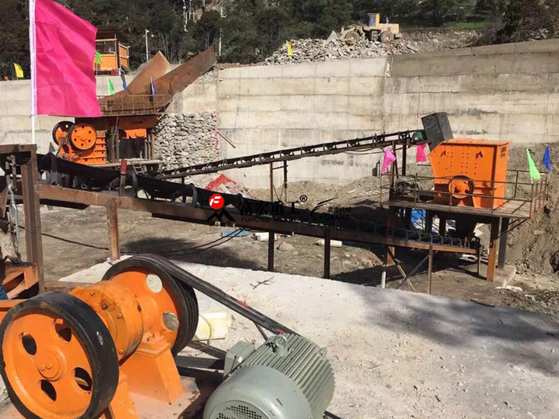 聯(lián)合破碎機(jī)設(shè)備 聯(lián)合破碎機(jī)設(shè)備